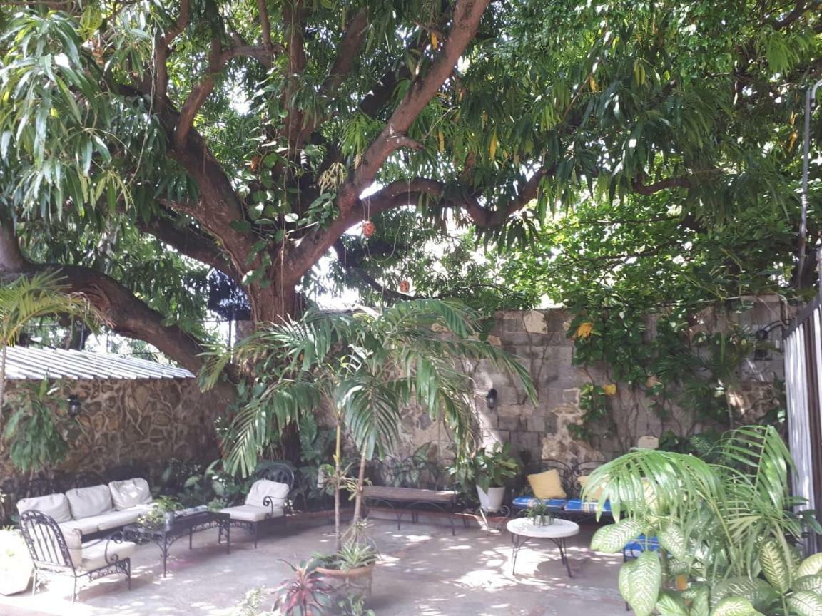 Hotel Alcaldeza - Garden House Santo Domingo Exterior foto