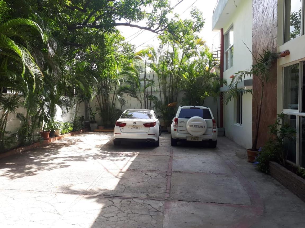 Hotel Alcaldeza - Garden House Santo Domingo Exterior foto